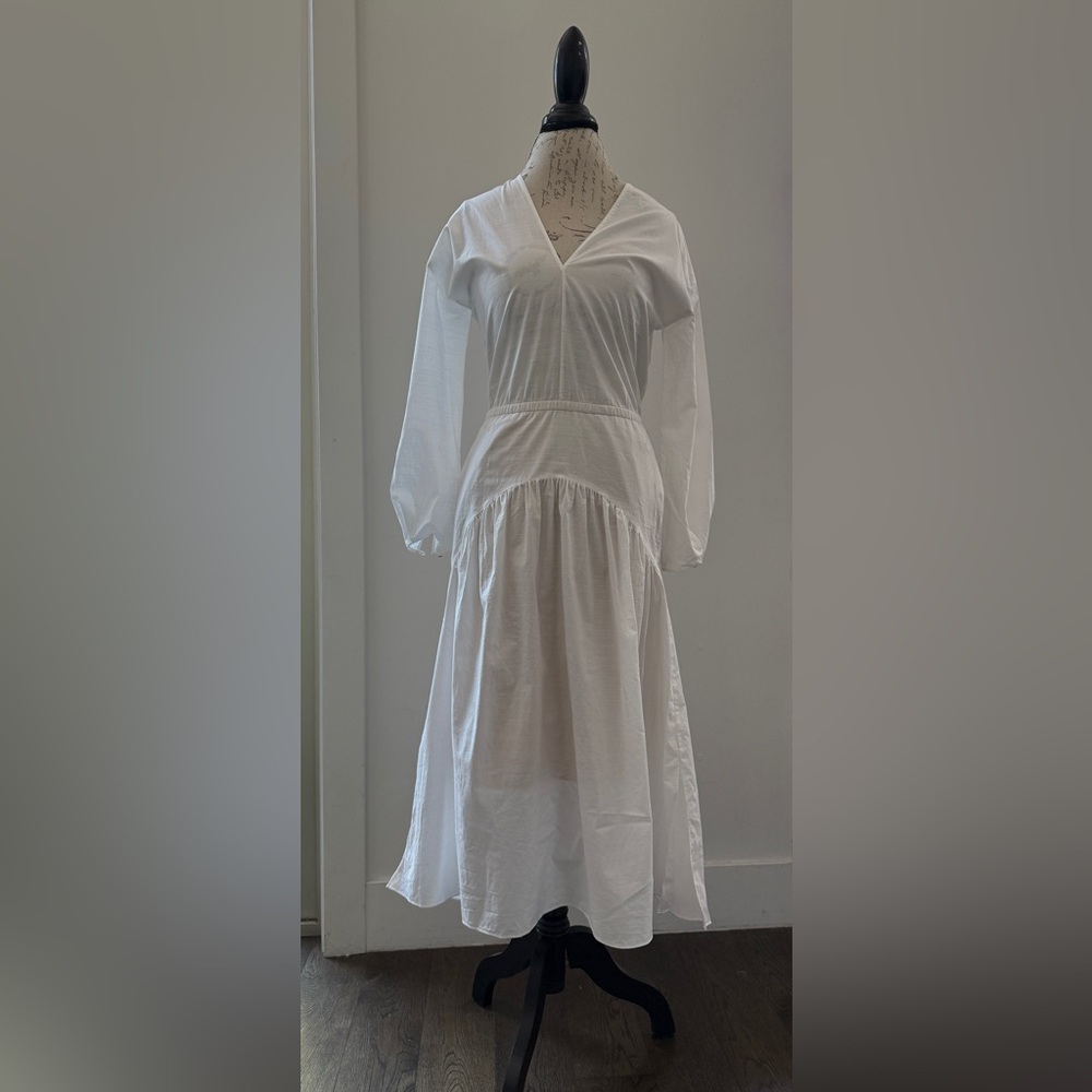 Vince White V-Neck Dress size XS